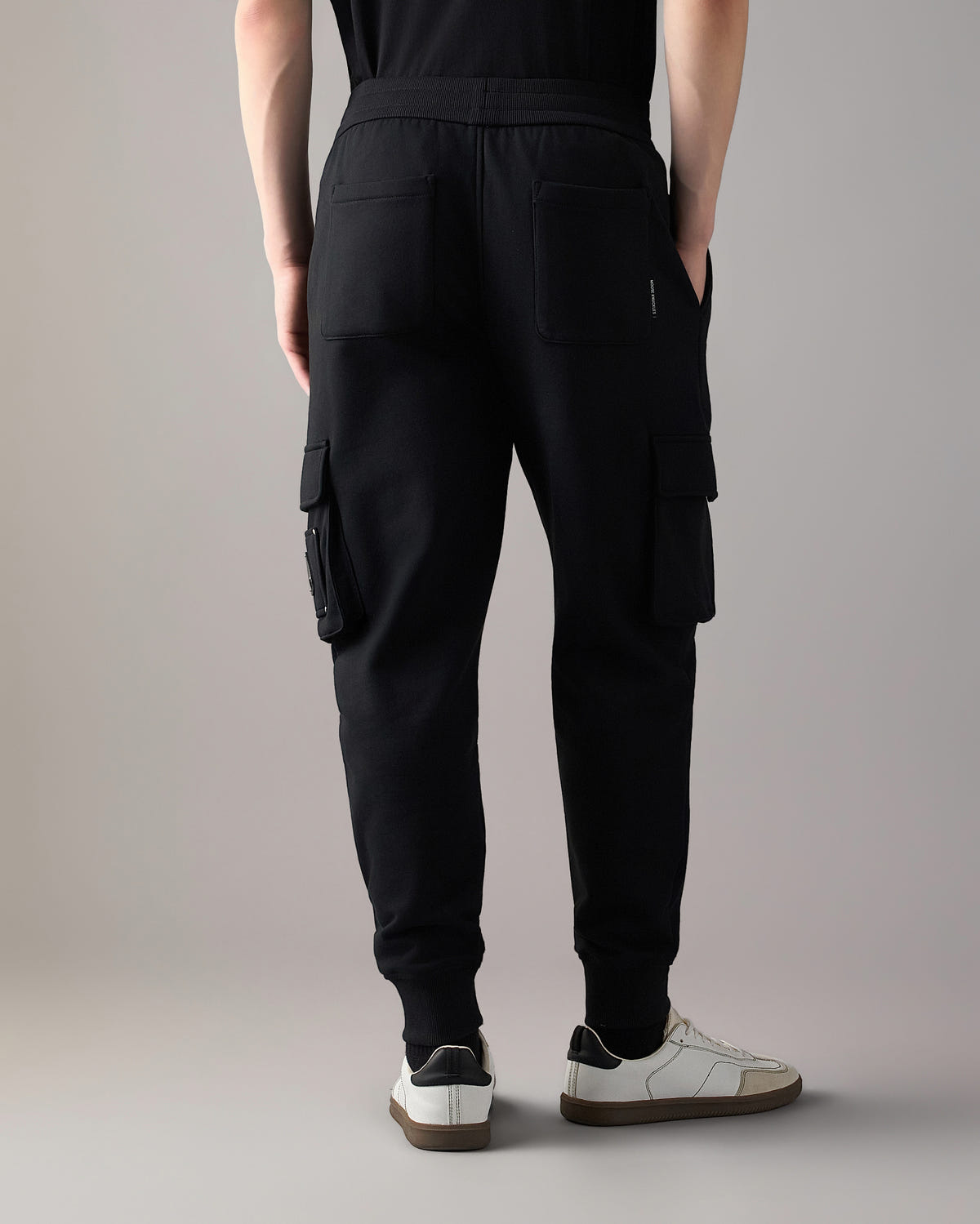 Moose Knuckles - M35MR777 - Hartsfield Cargo Joggers - MENS -  - Back