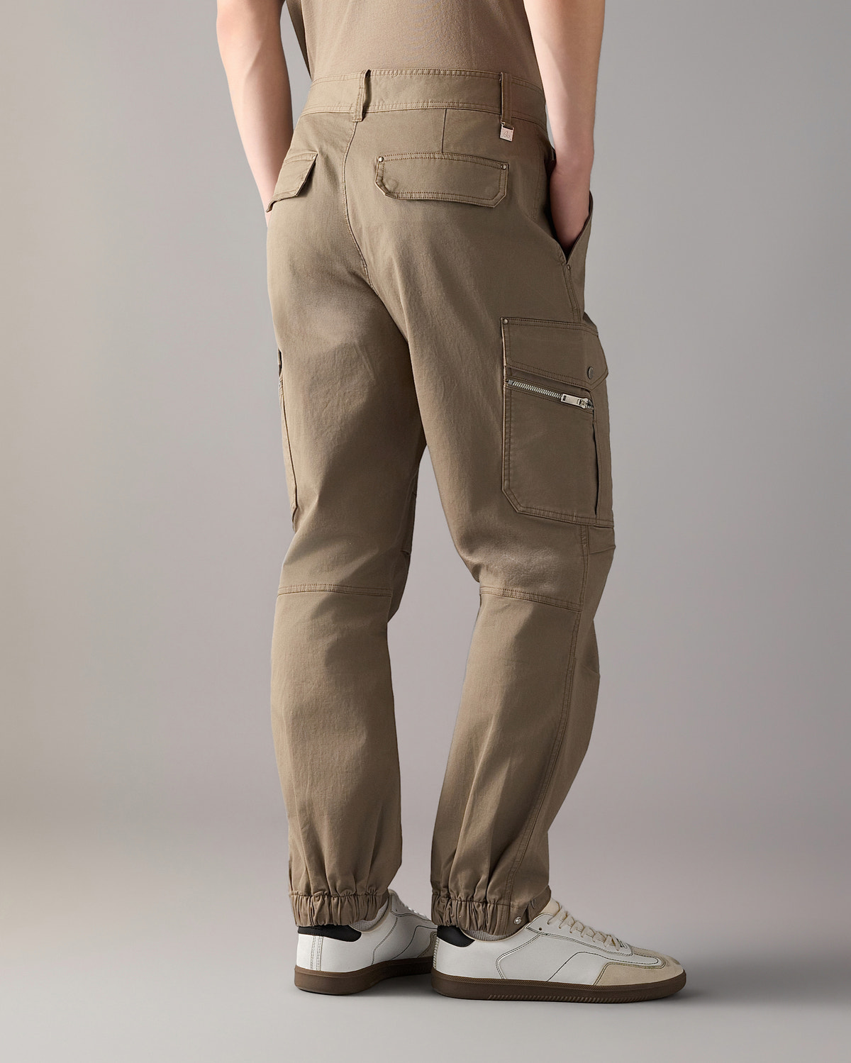 Moose Knuckles - M35MR786 - Brady Cargo Pants - MENS -  - Back