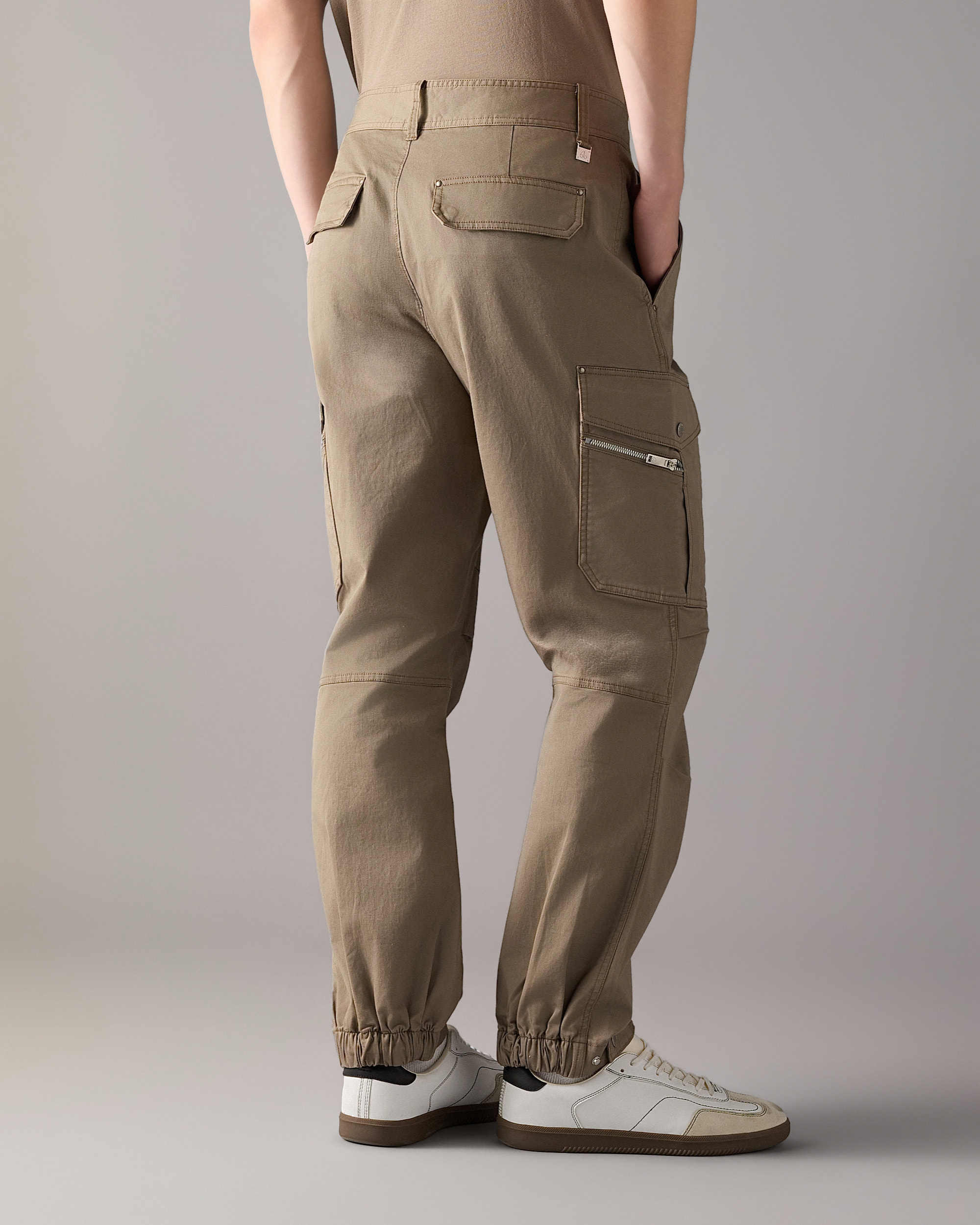 Moose Knuckles - M35MR786 - Brady Cargo Pants - MENS -  - Back