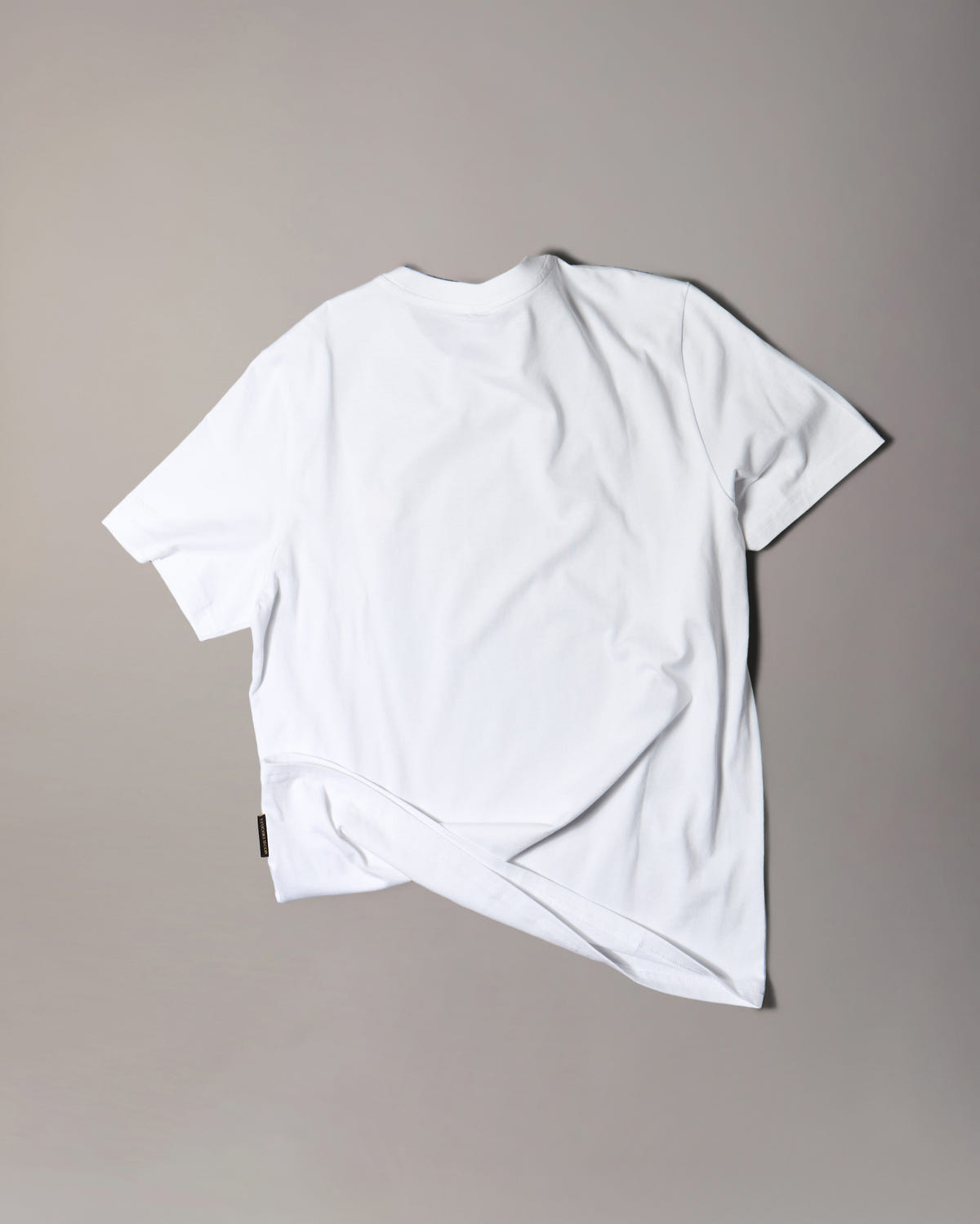 Moose Knuckles - M35MT777G - Gold Series Crescent T-Shirt - MENS -  - Detail10