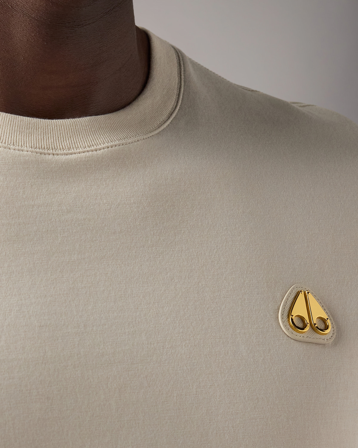 Moose Knuckles - M35MT777G - Gold Series T-shirt Crescent  - MENS -  - Detail6