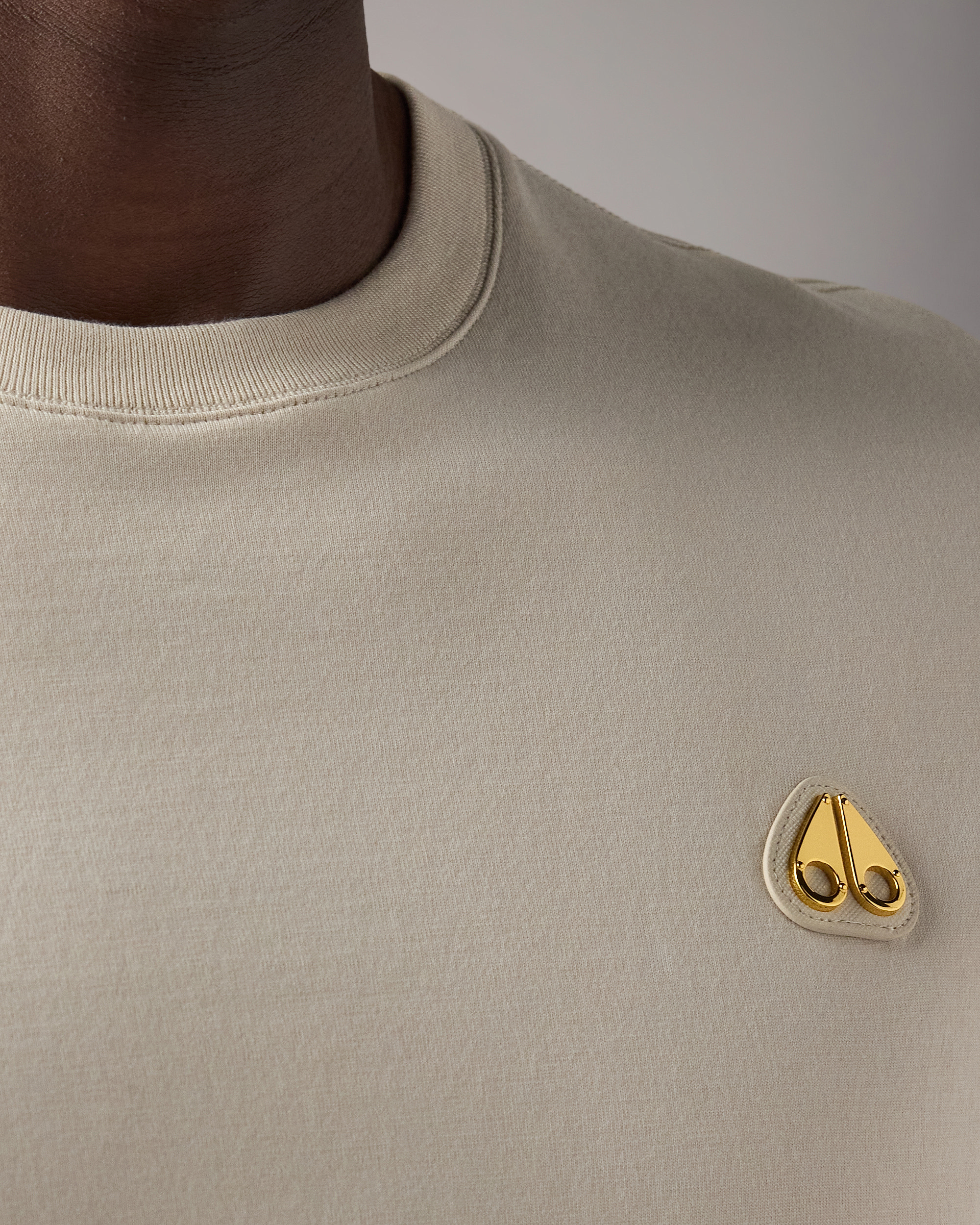 Moose Knuckles - M35MT777G - Gold Series T-shirt Crescent  - MENS -  - Detail6