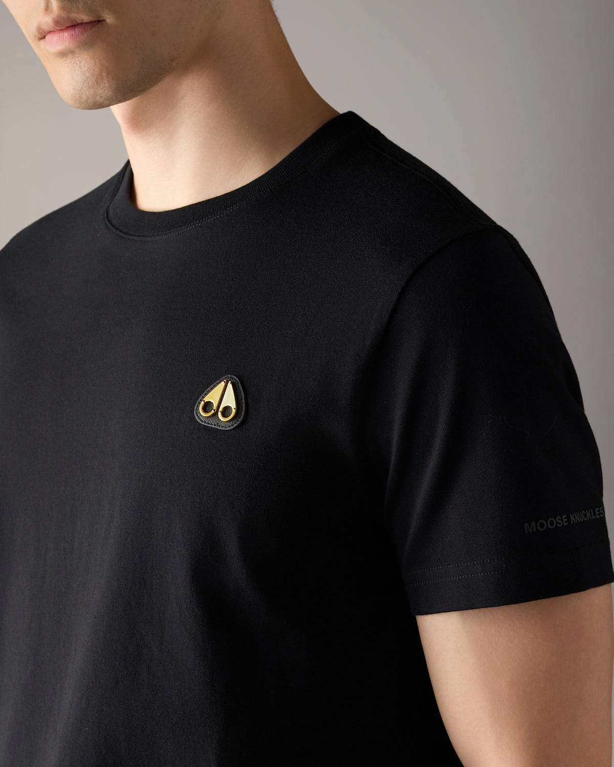 Moose Knuckles - M35MT777G - Gold Series Crescent T-Shirt - MENS -  - Detail1