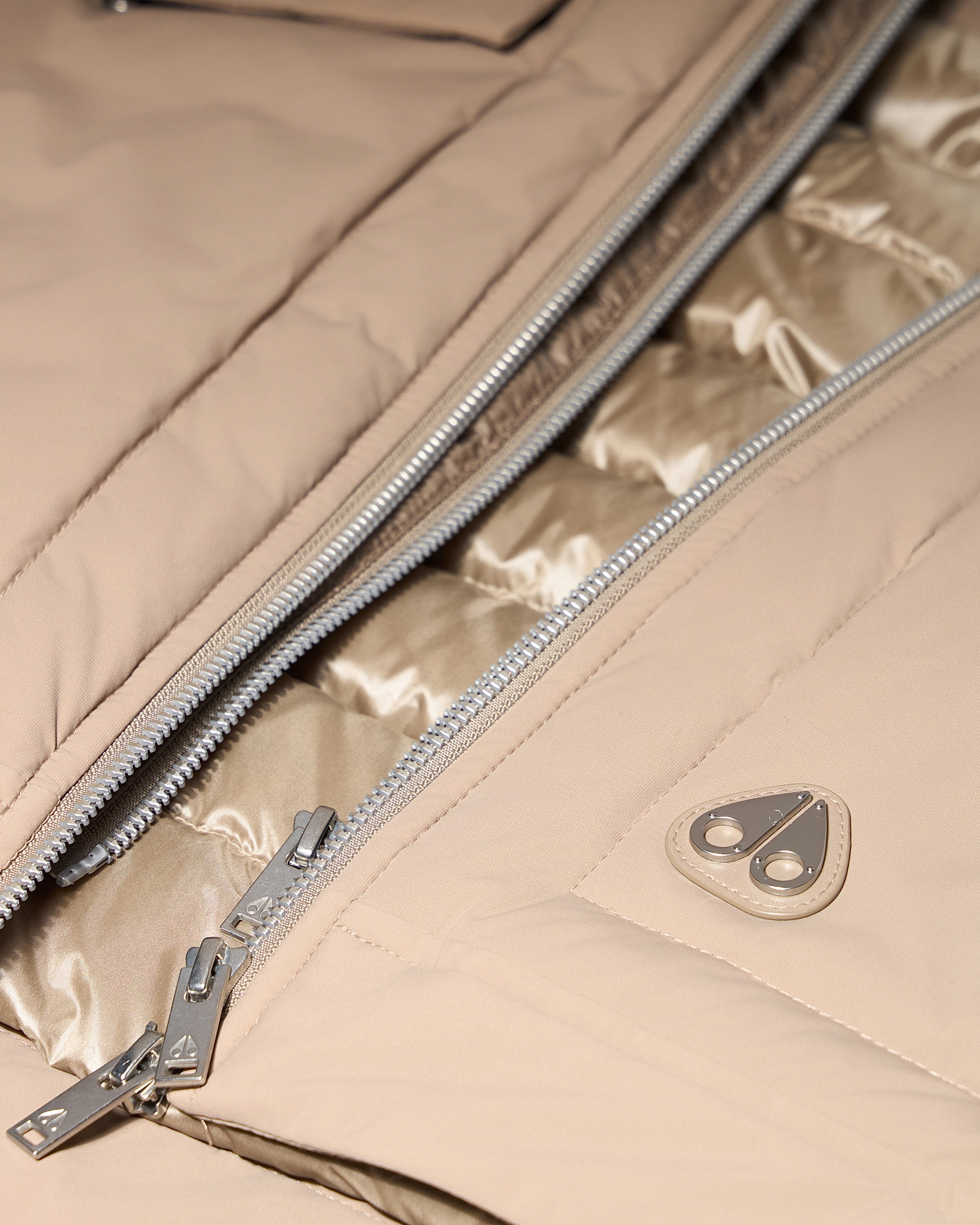 Moose Knuckles - M35MV481 - Brixton Vest - MENS -  - Detail2