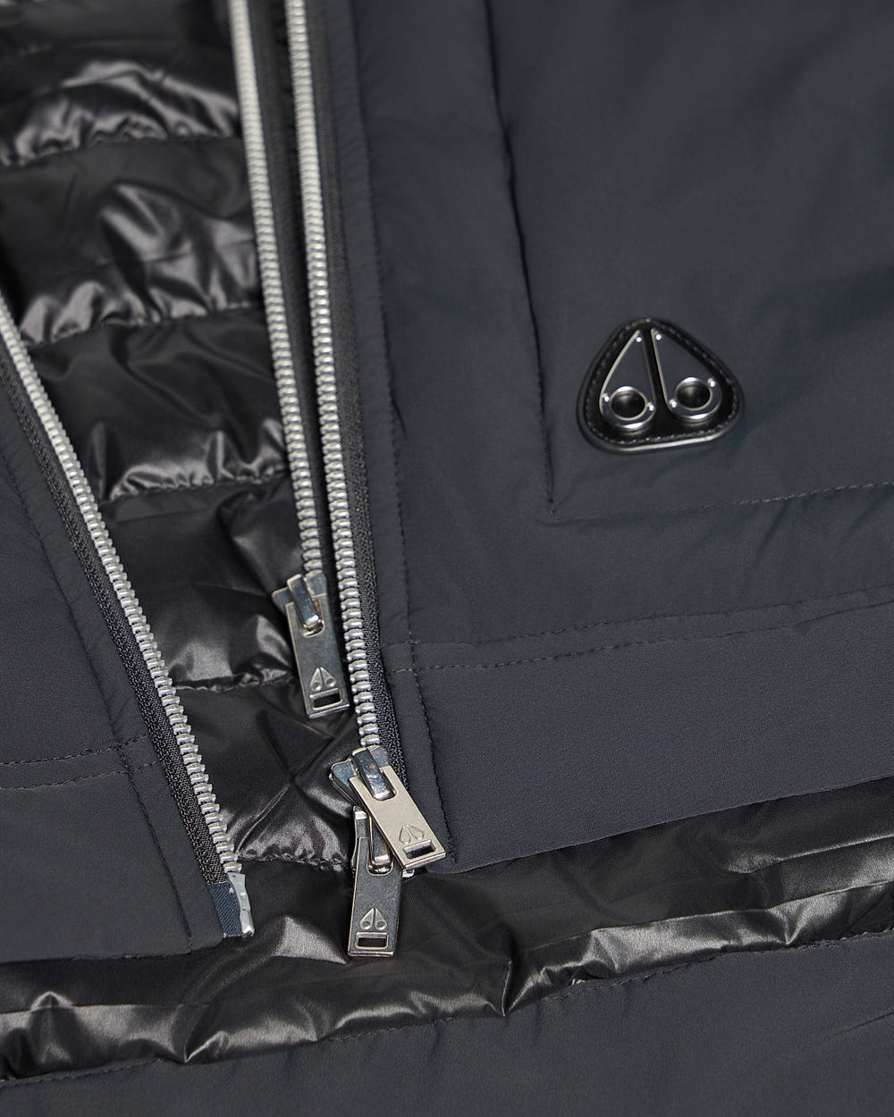 Moose Knuckles - M35MV481 - Brixton Vest - MENS -  - Detail2
