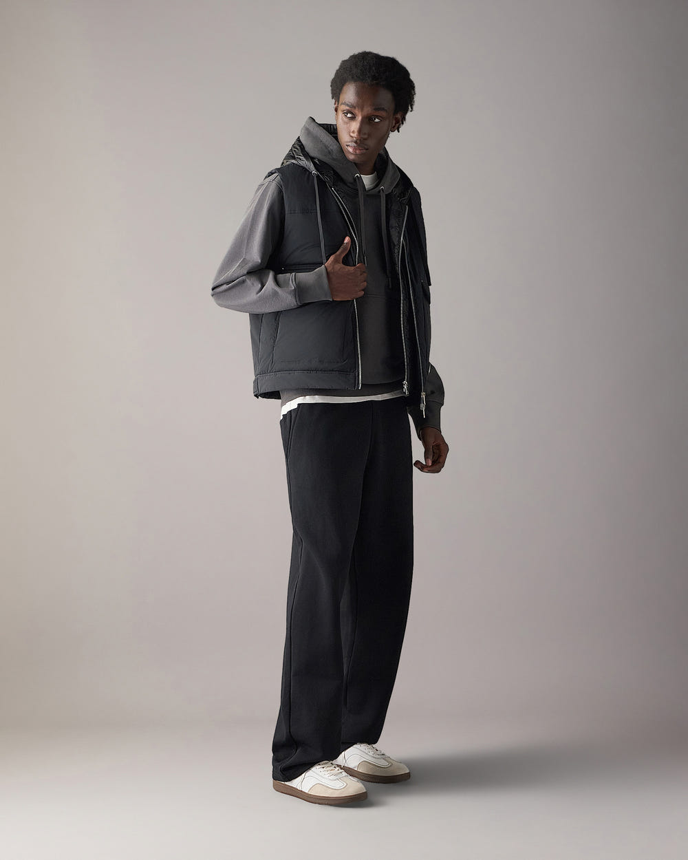 Moose Knuckles - M35MV481 - Brixton Vest - MENS -  - Front