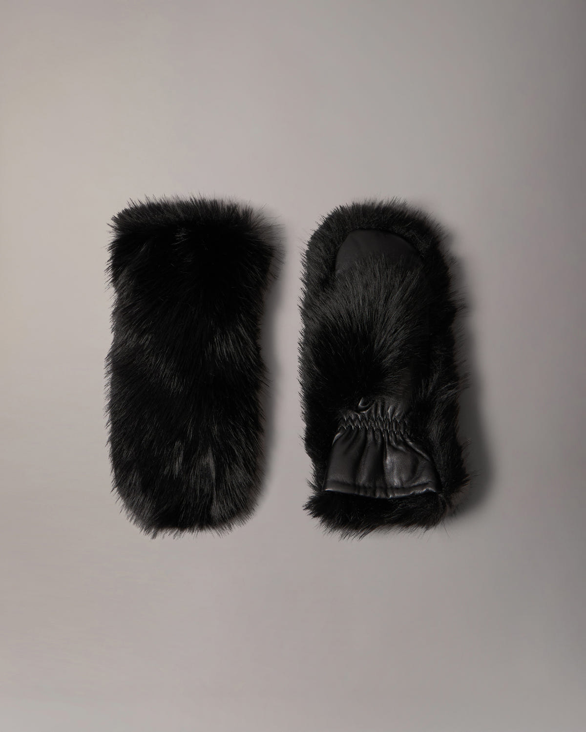 Moose Knuckles - M36LA510W - Bunny Boxing Gloves - ACCESSORIES -  - GM