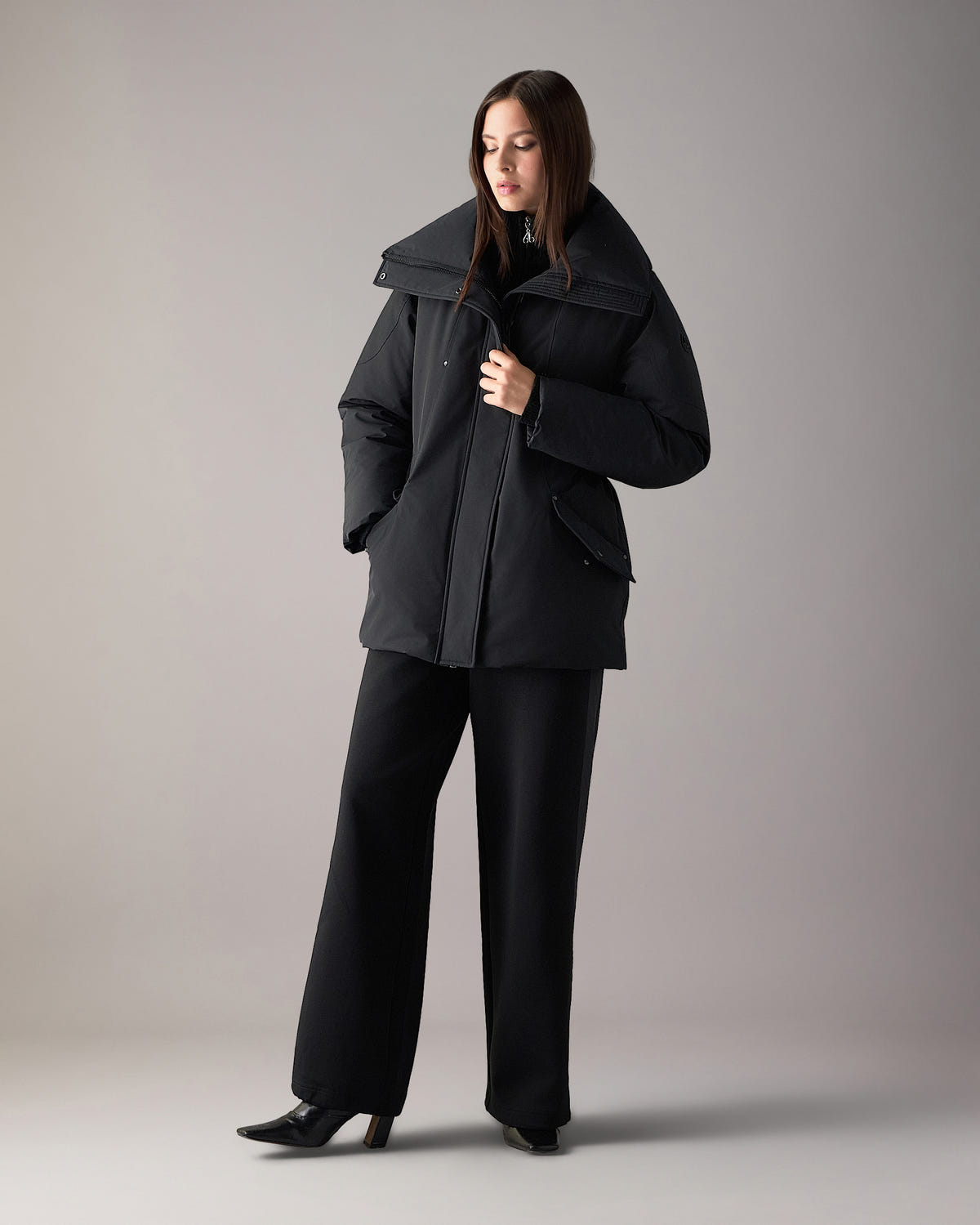 Moose Knuckles - M36LJ114 - West-Ed 3Q Down Jacket - WOMENS -  - Front