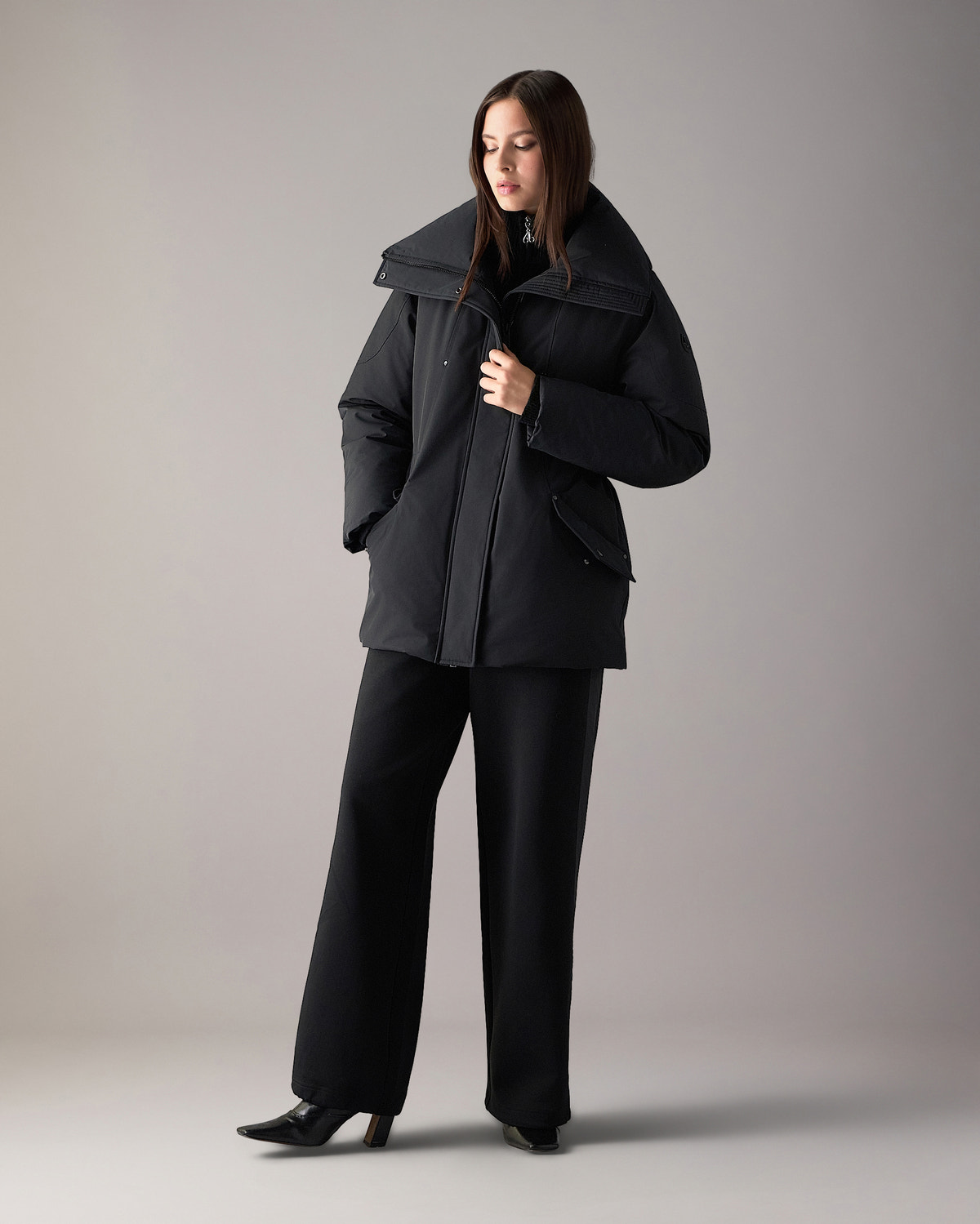 Moose Knuckles - M36LJ114 - West-Ed 3Q Down Jacket - WOMENS -  - Front