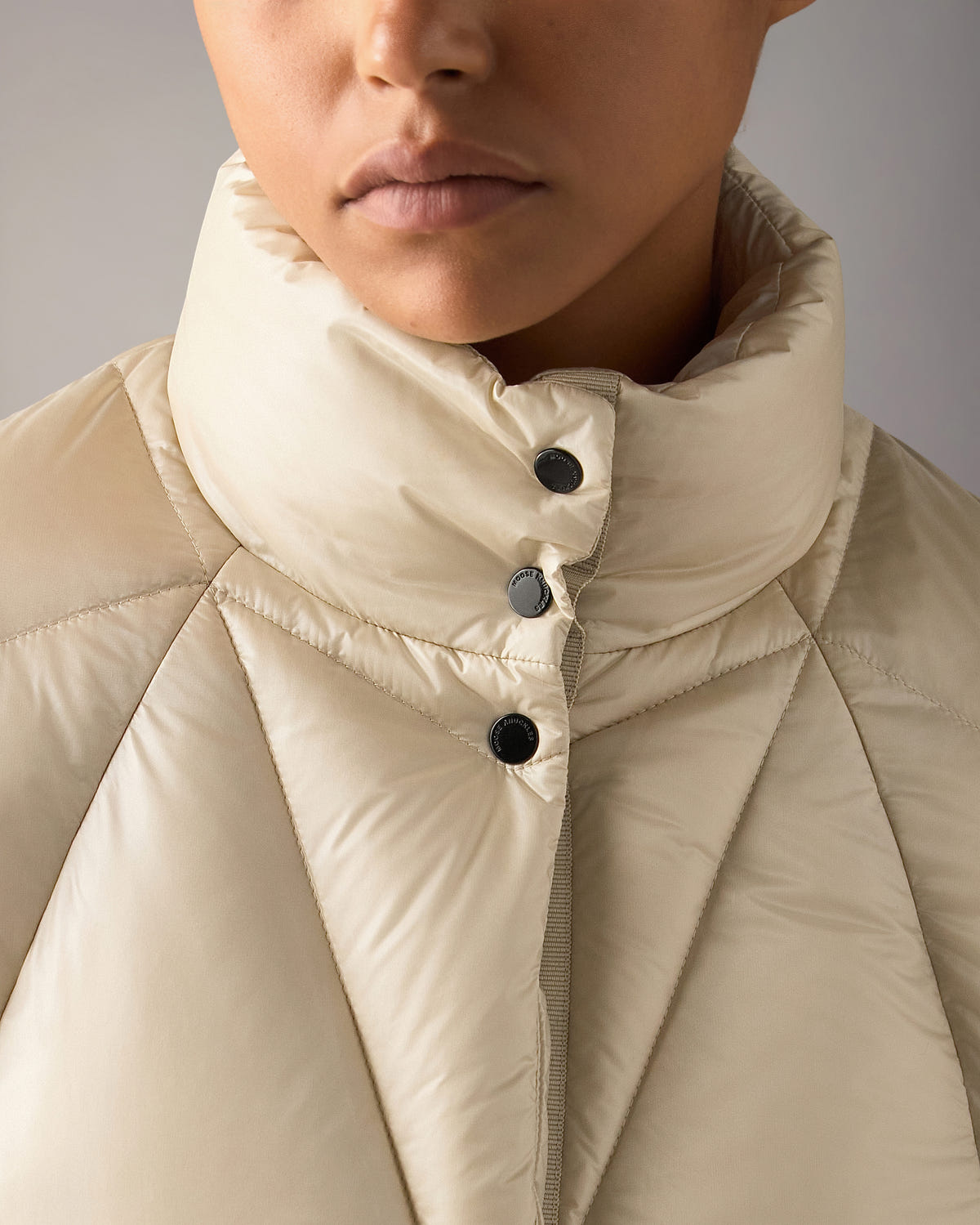 Moose Knuckles - M36LJ155 - Iceberg Quilt Down Puffer - WOMENS -  - Detail1