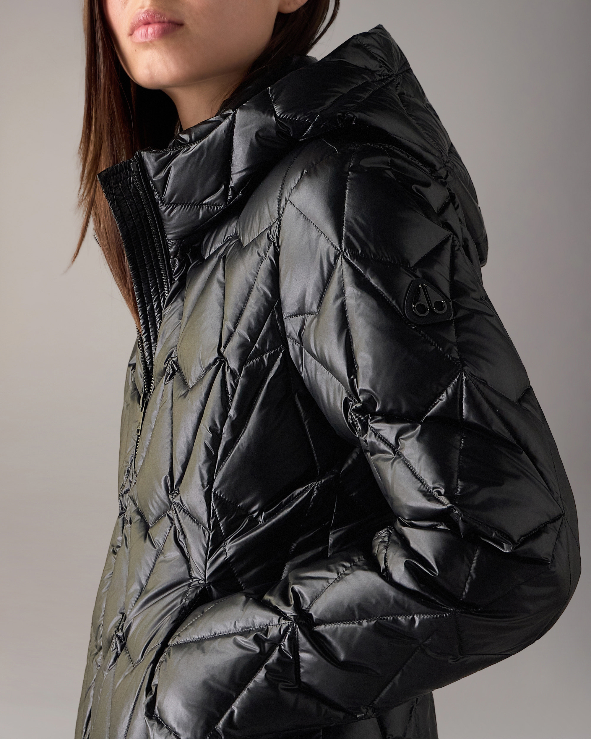 Moose Knuckles - M36LJ156 - Lightweight Iceberg Quilt Down Jacket - WOMENS -  - Detail1