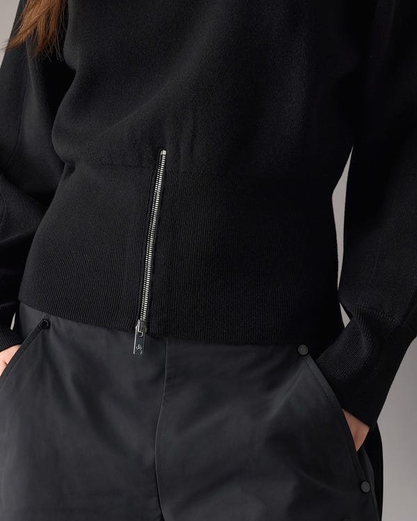 Moose Knuckles - M36LK675 - Corner Crewneck Knit Sweatshirt - WOMENS -  - Detail1