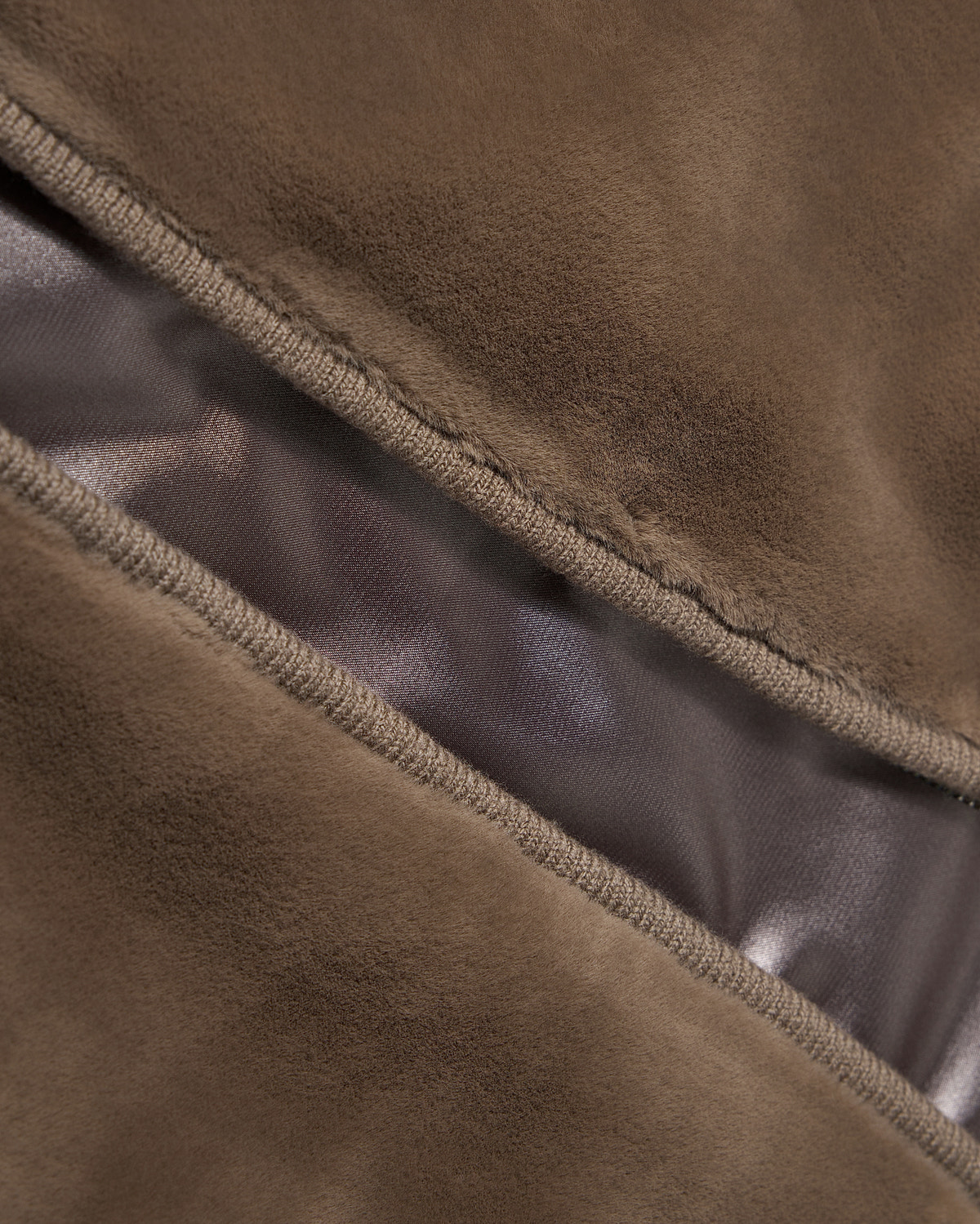Moose Knuckles - M36LK692 - Junction Hooded Hybrid Sweater - WOMENS -  - Detail3