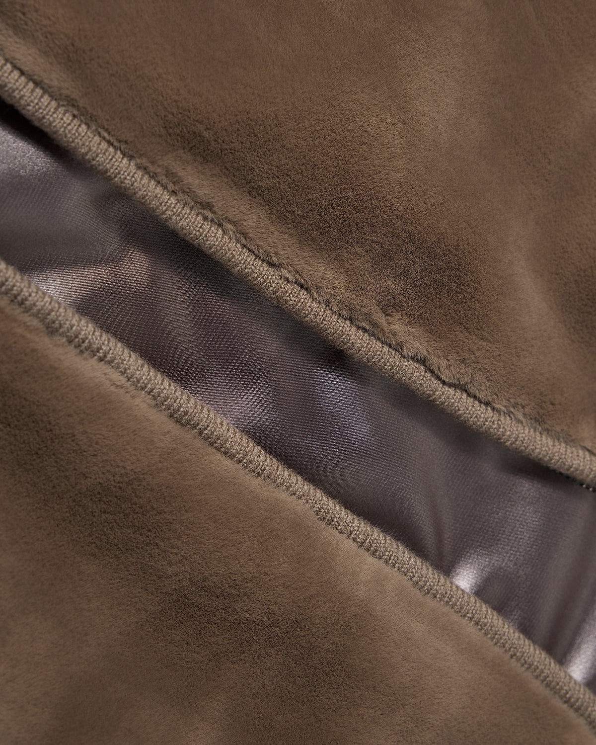 Moose Knuckles - M36LK692 - Junction Hooded Hybrid Sweater - WOMENS -  - Detail3