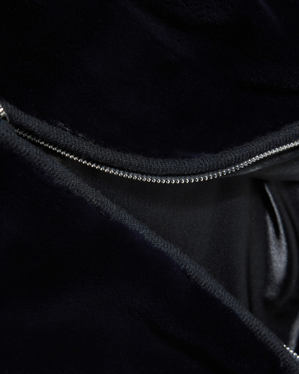 Moose Knuckles - M36LK692 - Junction Hooded Hybrid Sweater - WOMENS -  - Detail3