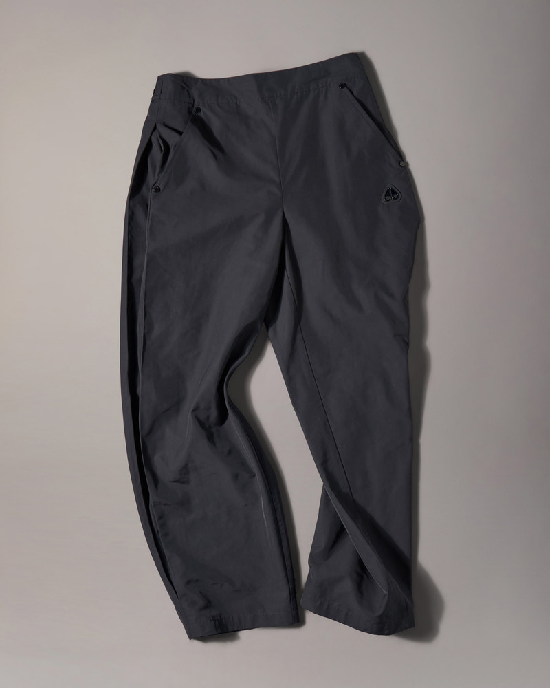 Moose Knuckles Womens Edge Barrel Pants  M36LR753 - GM