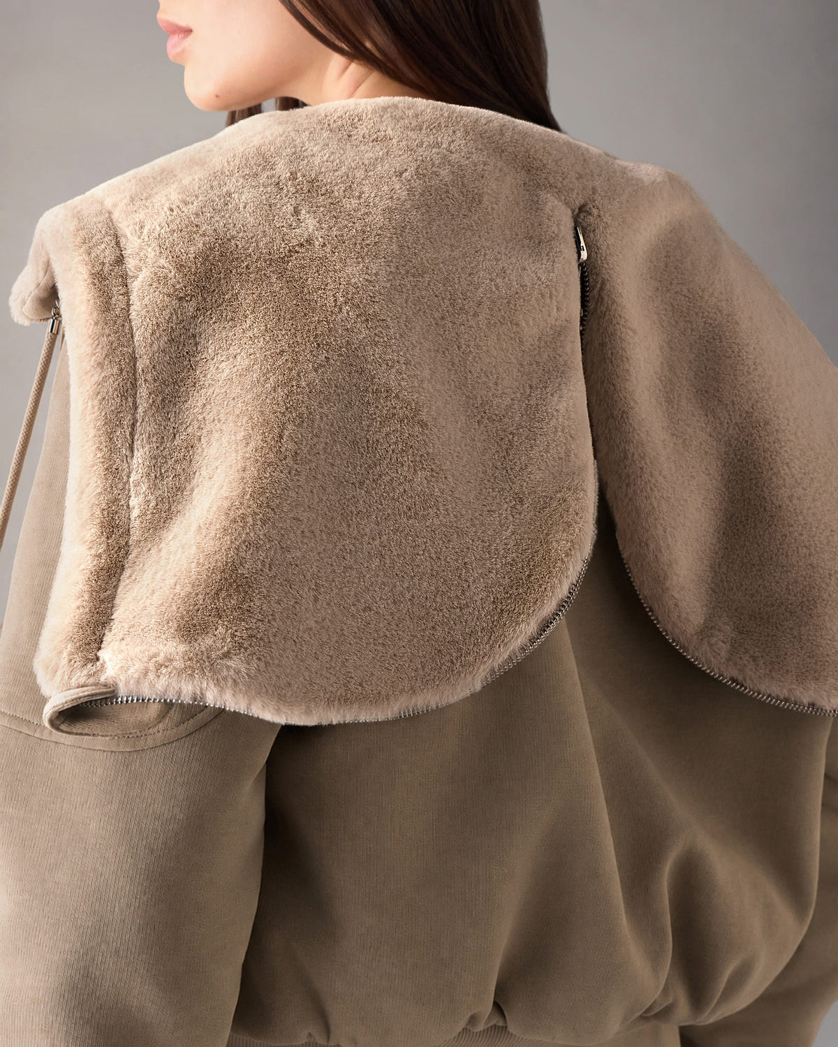 Moose Knuckles - M36LS611 - Oro Bunny Reversible Hoodie - WOMENS -  - Detail1