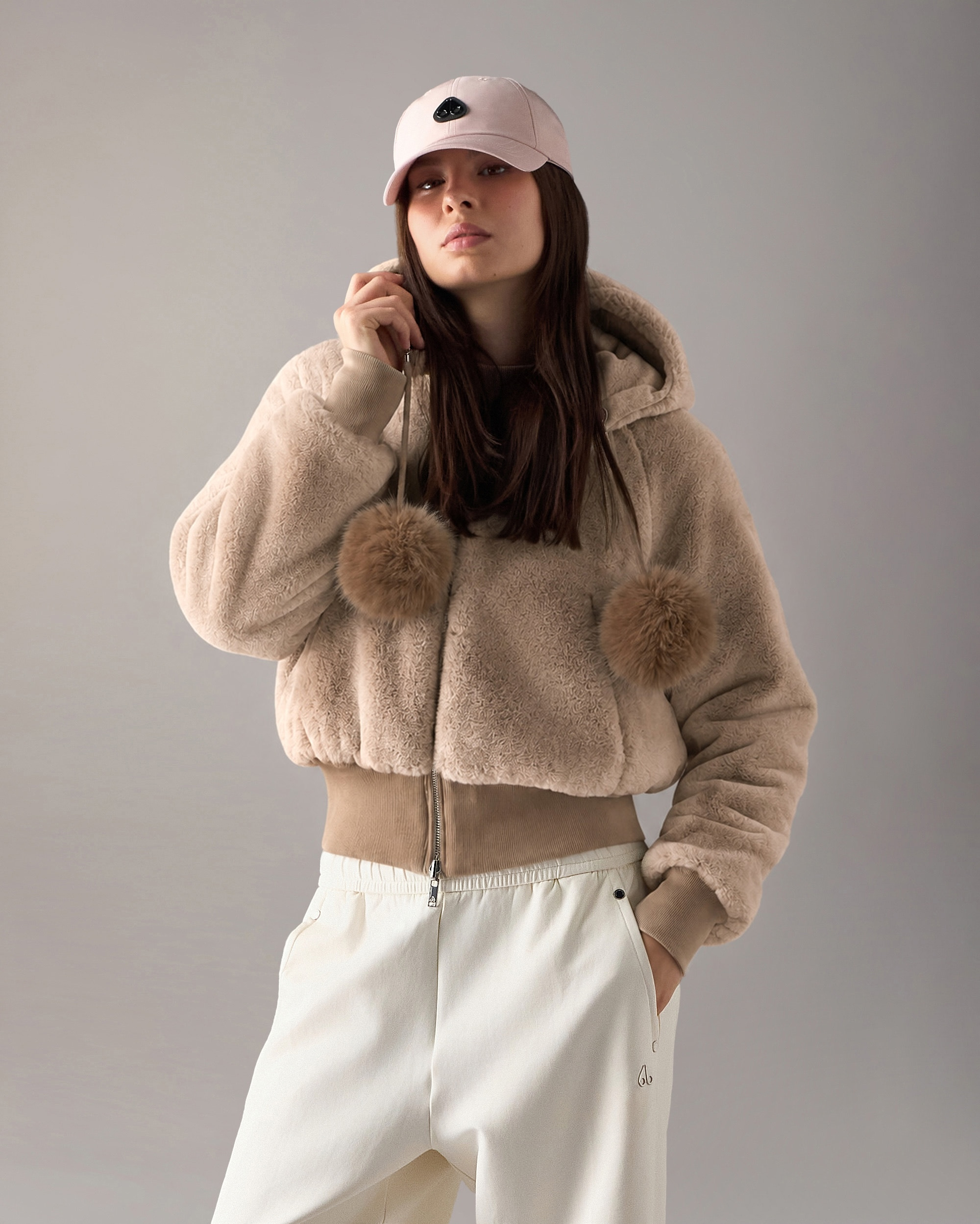 Moose Knuckles Womens Oro Bunny Reversible Hoodie  M36LS611 Detail6