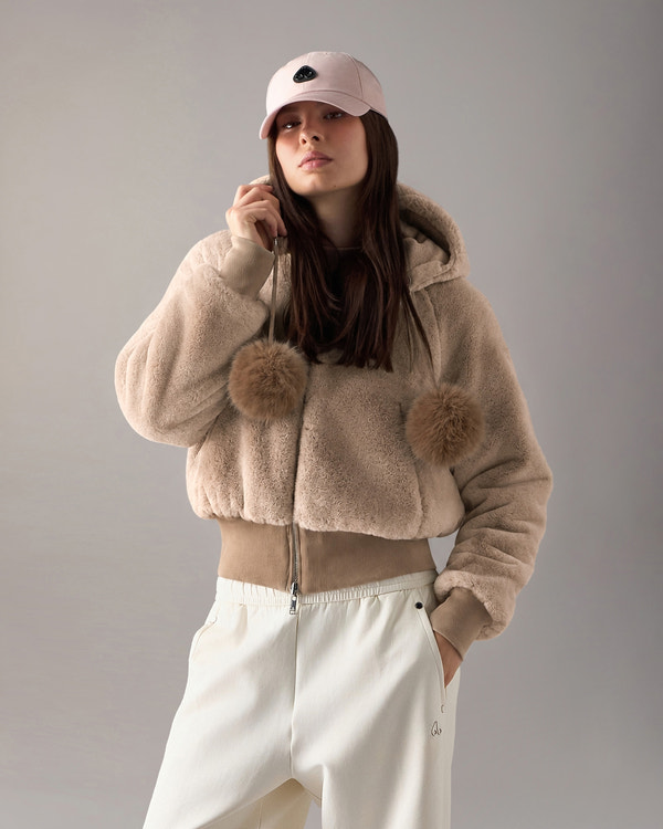 Moose Knuckles Womens Oro Bunny Reversible Hoodie  M36LS611 Detail6