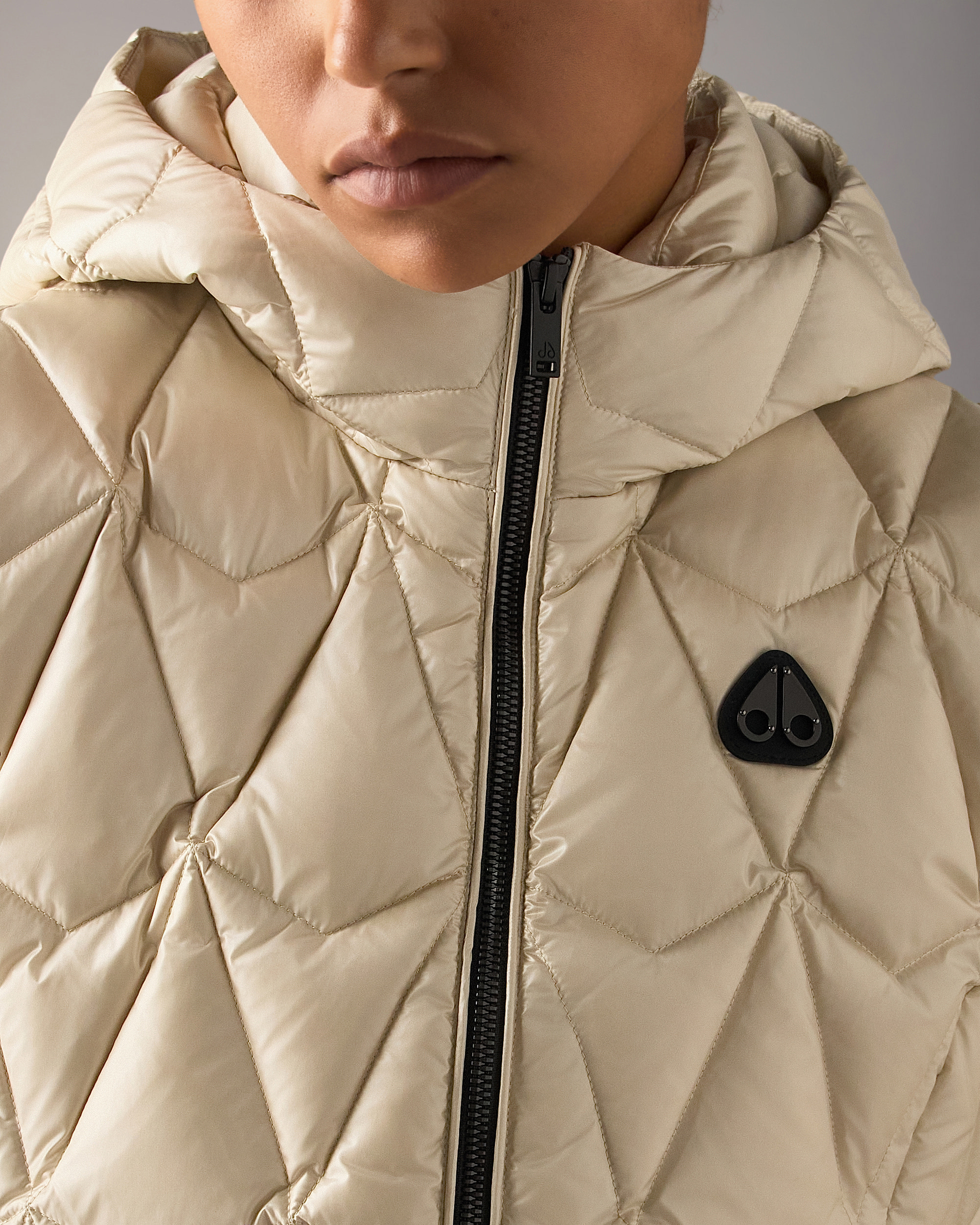 Moose Knuckles - M36LV454 - Iceberg Quilt Down Vest - WOMENS -  - Detail1