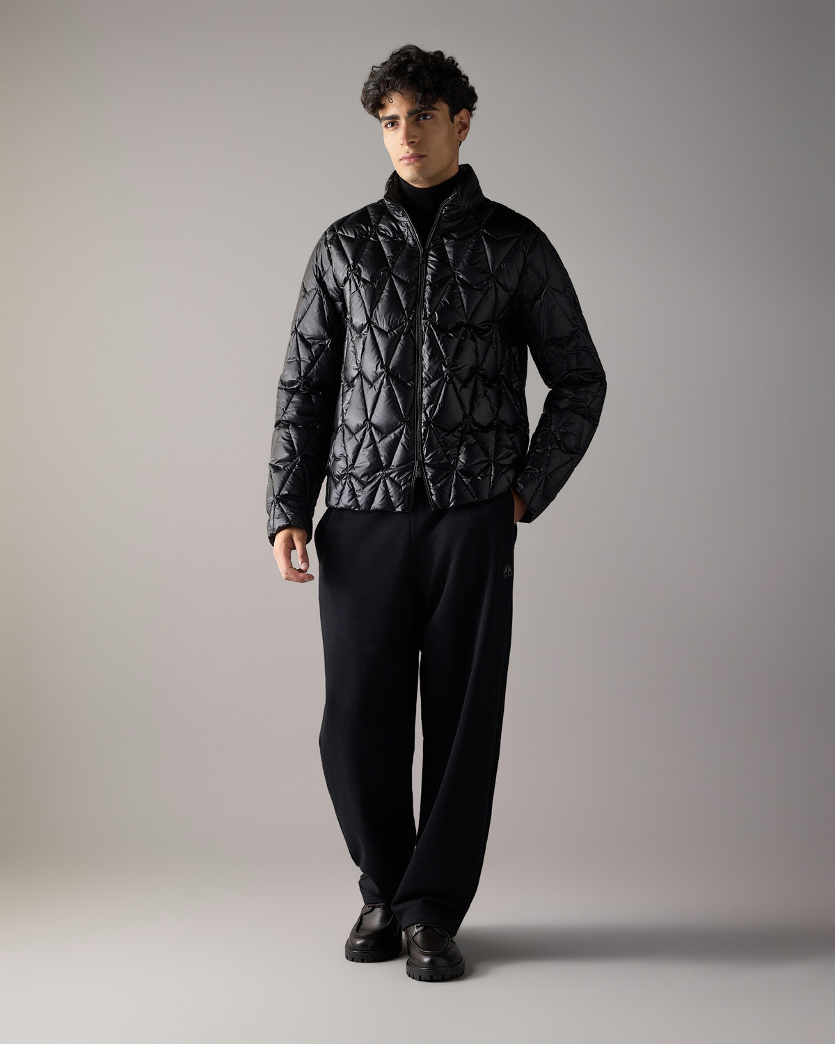 Moose Knuckles - M36MJ152 - Lightweight Iceberg Quilt Down Jacket - MENS -  - Front