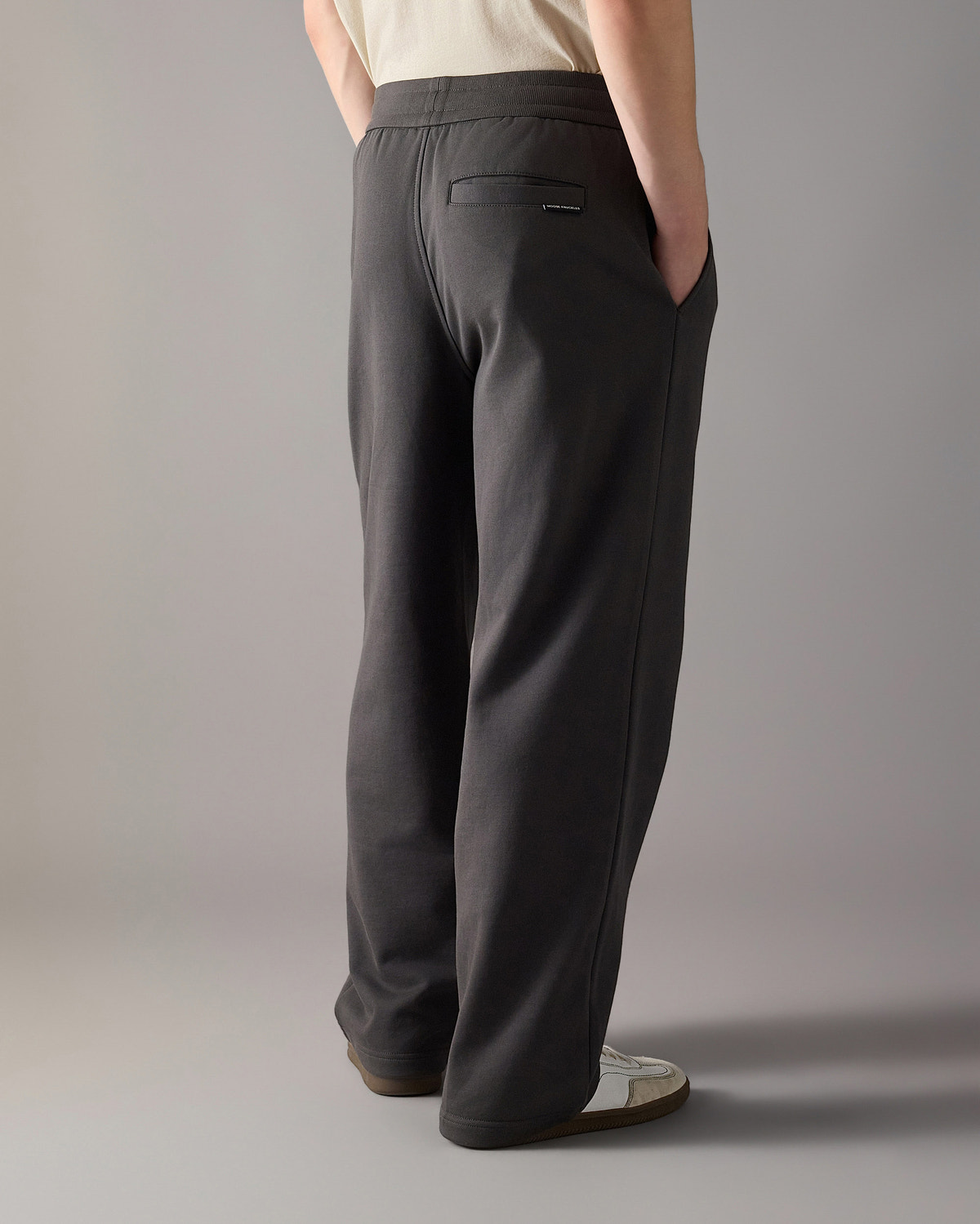 Moose Knuckles - M36MR778 - Hartsfield Straight-Leg Pants - MENS -  - Back