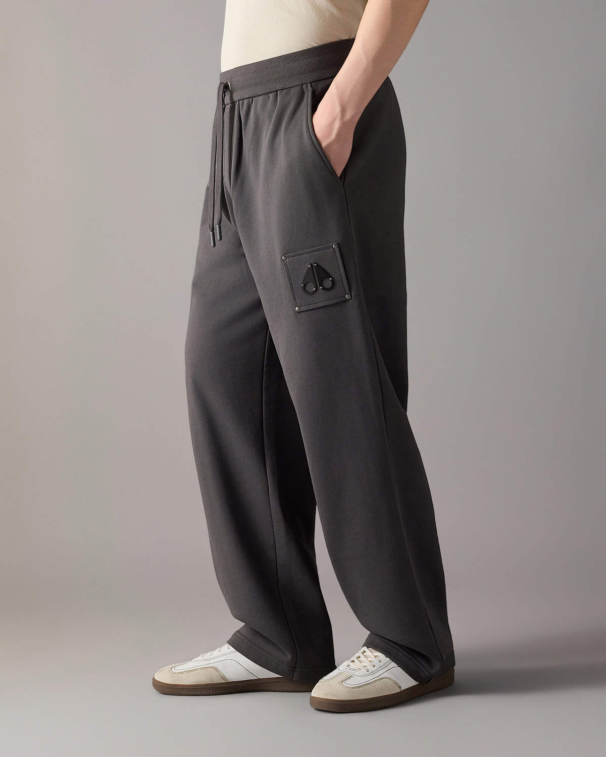 Moose Knuckles - M36MR778 - Hartsfield Straight-Leg Pants - MENS -  - Front Category