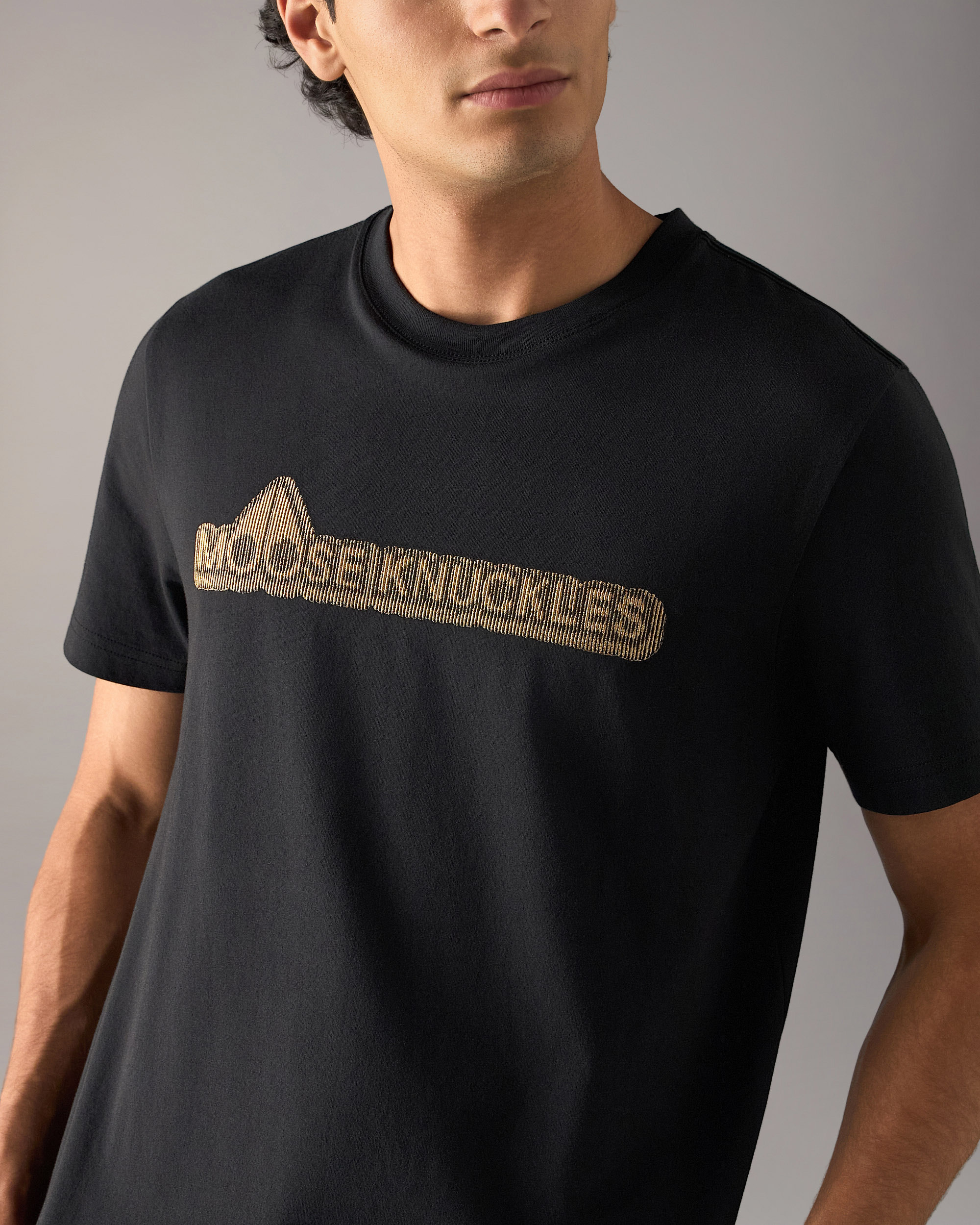 Moose Knuckles - M36MT718G - Gold Series Preston Logo T-Shirt - MENS -  - Detail1