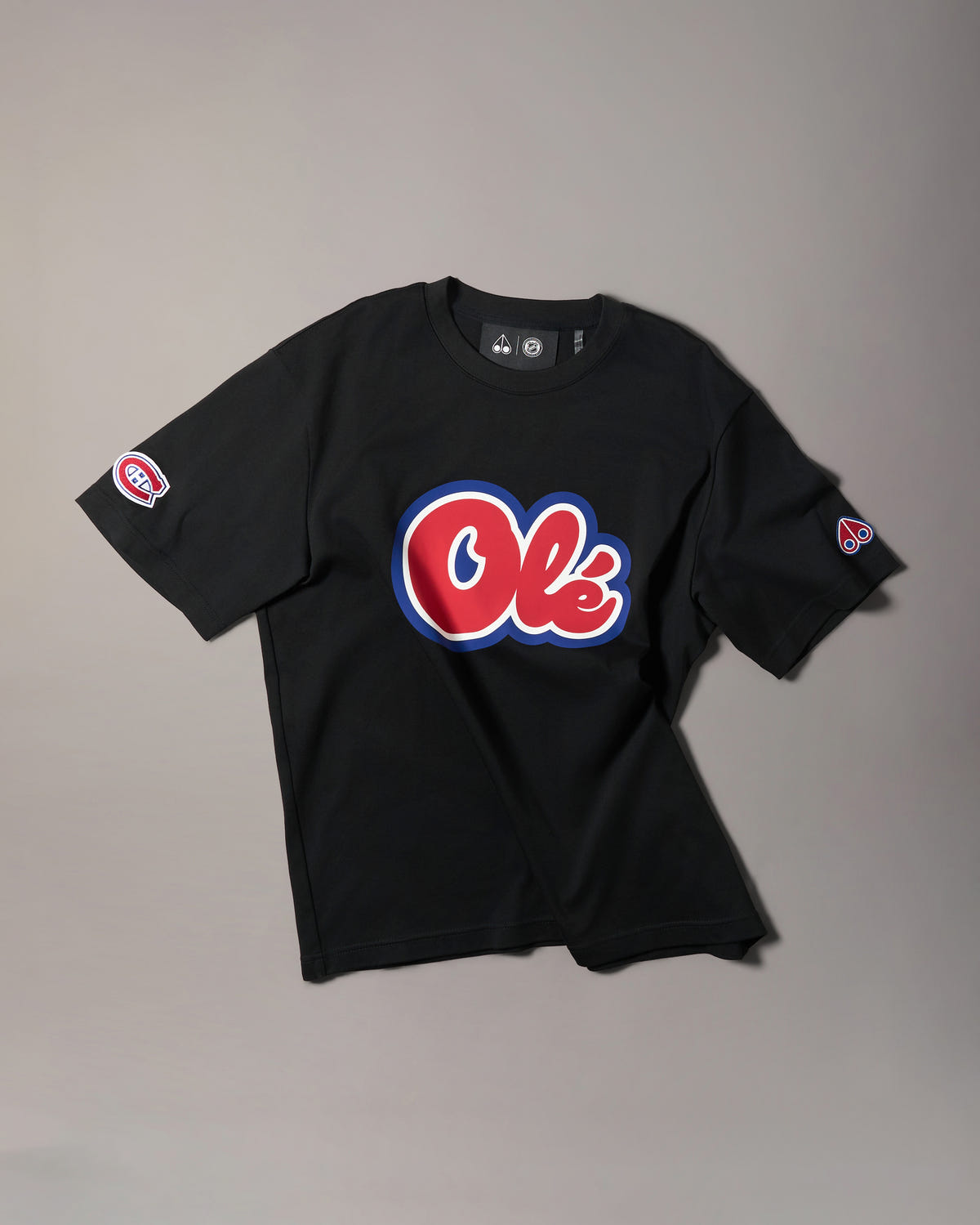 Moose Knuckles - M36MT745NC - NHL x Moose Knuckles Canadiens Olé Graphic T-Shirt - MENS -  - GM