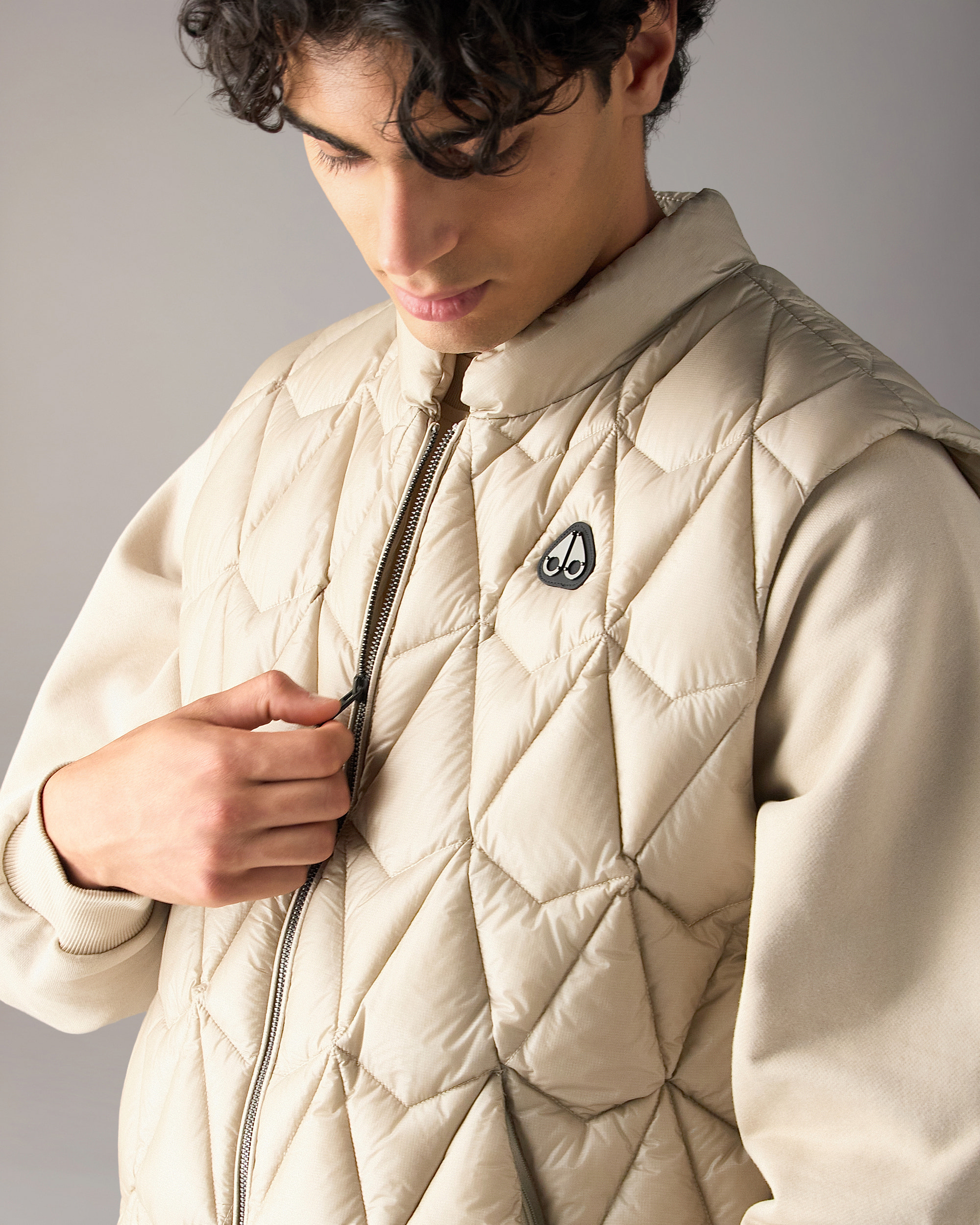 Moose Knuckles - M36MV453 - Iceberg Quilt Down Vest - MENS -  - Detail1