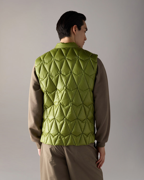 Moose Knuckles - M36MV453 - Iceberg Quilt Down Vest - MENS -  - Back